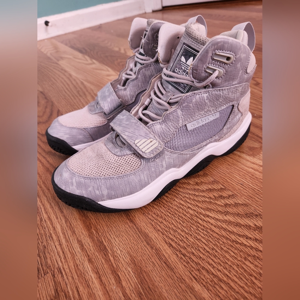 Adidas Originals Fyw Reigns
